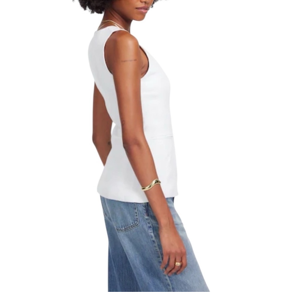 Madewell 100% Linen Scoopneck Cutaway Vest in Salt White - Picture 3 of 7